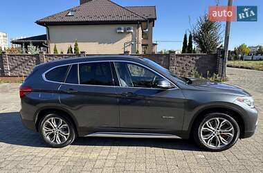 Внедорожник / Кроссовер BMW X1 2015 в 