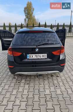 Внедорожник / Кроссовер BMW X1 2013 в 