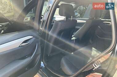 Внедорожник / Кроссовер BMW X1 2013 в 