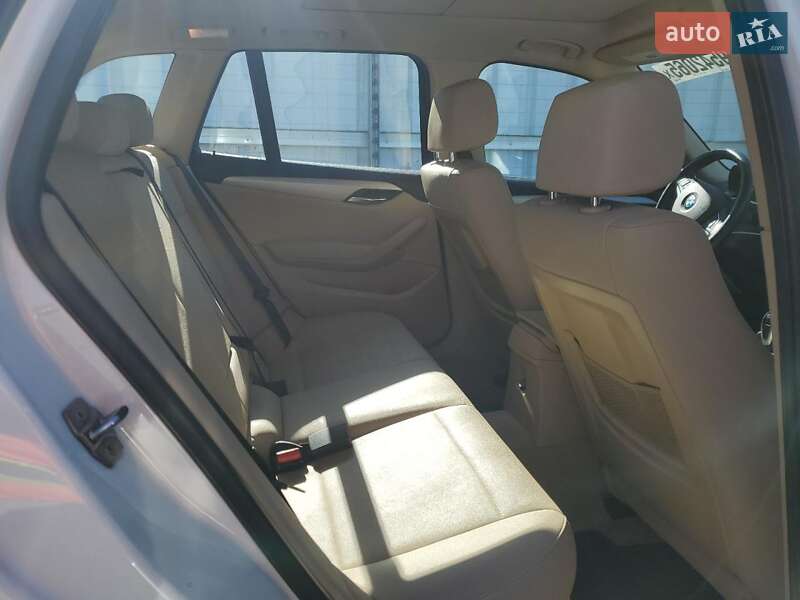 Позашляховик / Кросовер BMW X1 2015 в Києві фото 10 Позашляховик / Кросовер BMW X1 2015 в Києві