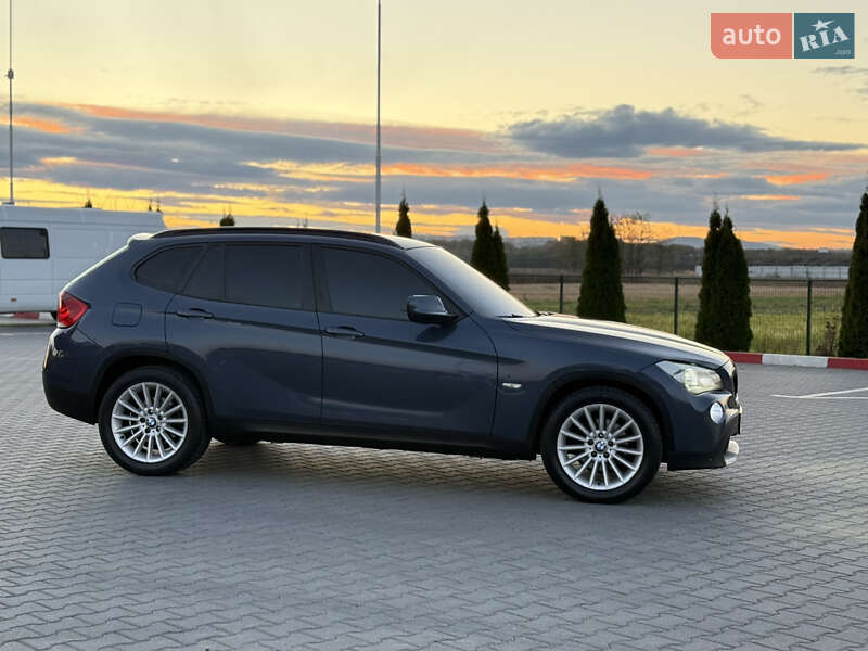Внедорожник / Кроссовер BMW X1 2011 в Черновцах