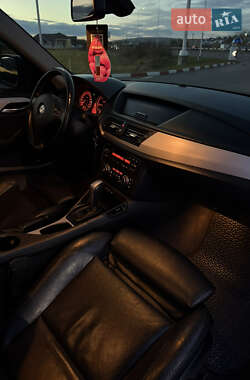 Позашляховик / Кросовер BMW X1 2011 в  фото 42 Позашляховик / Кросовер BMW X1 2011 в
