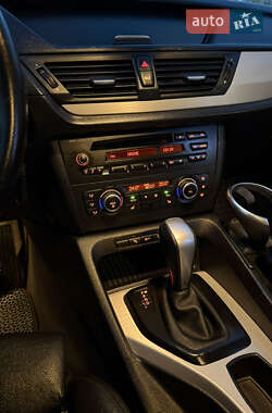 Позашляховик / Кросовер BMW X1 2011 в  фото 47 Позашляховик / Кросовер BMW X1 2011 в