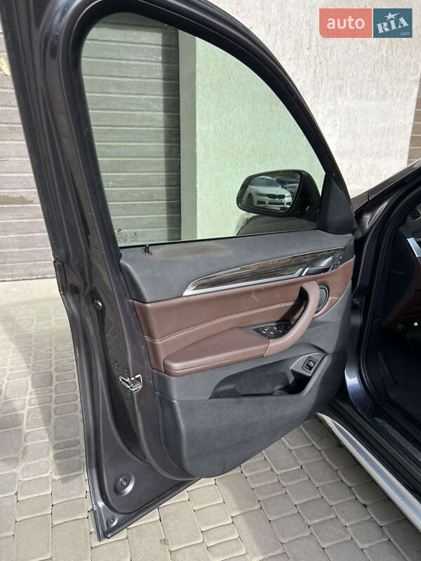 Внедорожник / Кроссовер BMW X1 2016 в Львове фото 12 Внедорожник / Кроссовер BMW X1 2016 в Львове