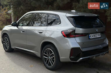 Внедорожник / Кроссовер BMW X1 2023 в Киеве