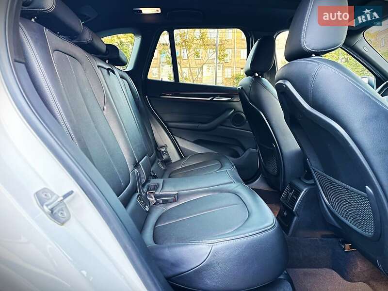 Внедорожник / Кроссовер BMW X1 2016 в Киеве фото 26 Внедорожник / Кроссовер BMW X1 2016 в Киеве