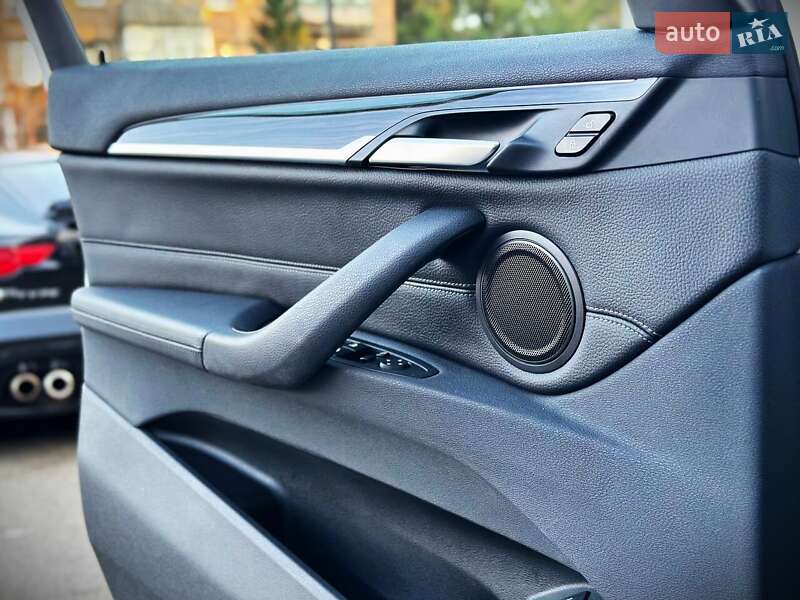 Внедорожник / Кроссовер BMW X1 2016 в Киеве фото 31 Внедорожник / Кроссовер BMW X1 2016 в Киеве