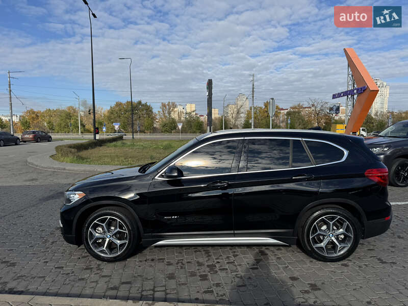 Внедорожник / Кроссовер BMW X1 2016 в Киеве