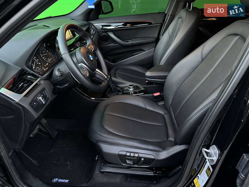 Внедорожник / Кроссовер BMW X1 2016 в Киеве