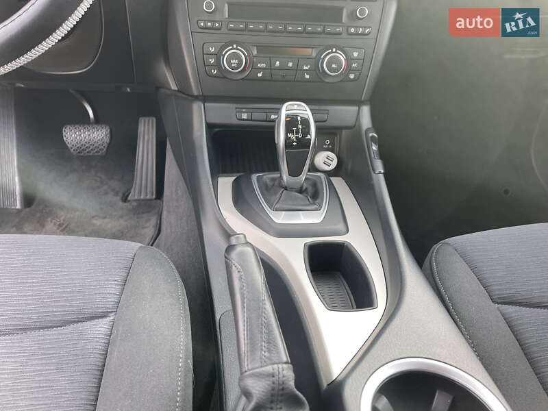 Позашляховик / Кросовер BMW X1 2014 в Чернівцях