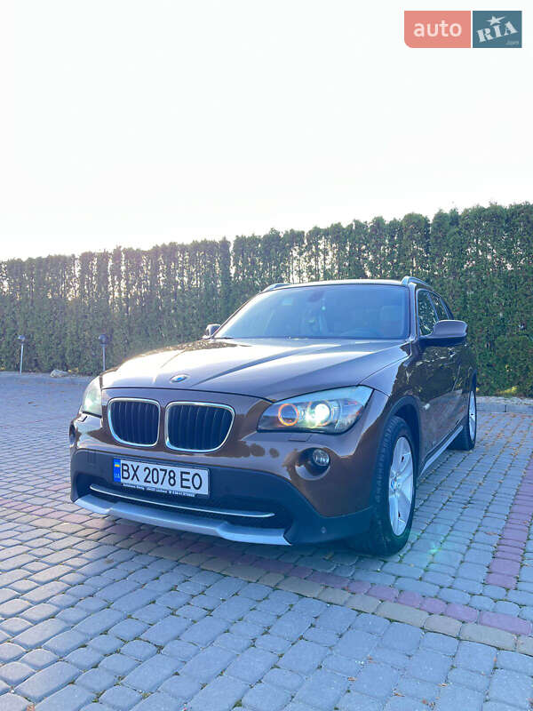 Внедорожник / Кроссовер BMW X1 2010 в Дунаевцах