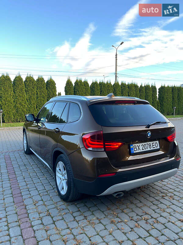 Внедорожник / Кроссовер BMW X1 2010 в Дунаевцах