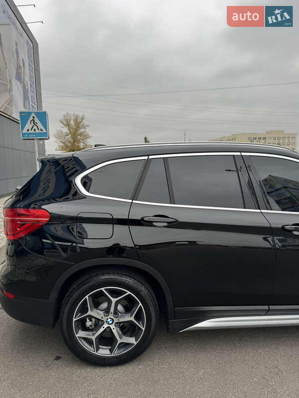 Внедорожник / Кроссовер BMW X1 2016 в Умани