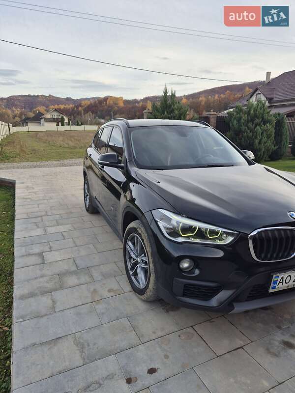 Позашляховик / Кросовер BMW X1 2016 в Тячеві