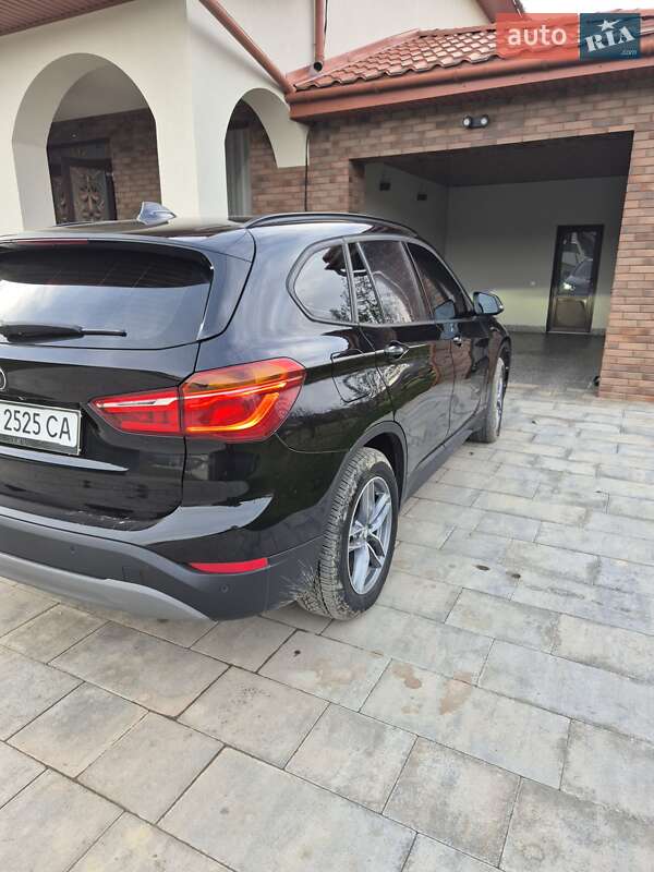 Позашляховик / Кросовер BMW X1 2016 в Тячеві