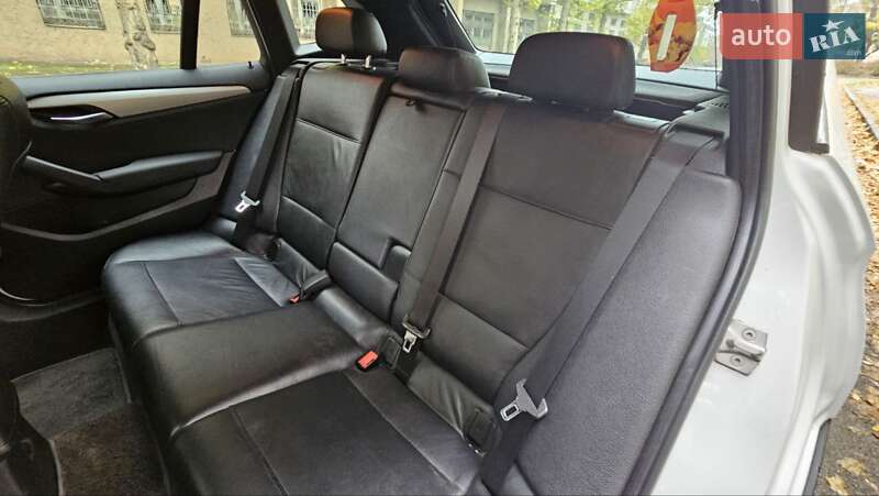 Внедорожник / Кроссовер BMW X1 2011 в Николаеве