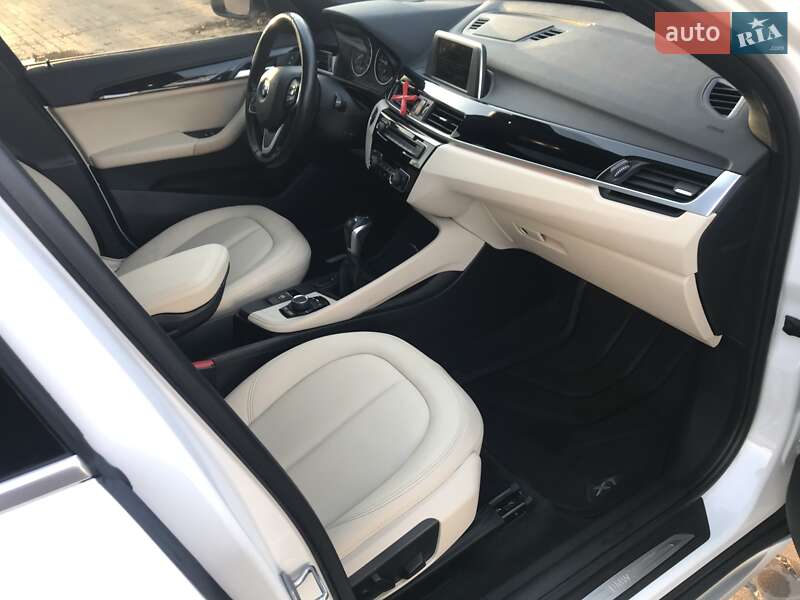 Внедорожник / Кроссовер BMW X1 2017 в Киеве