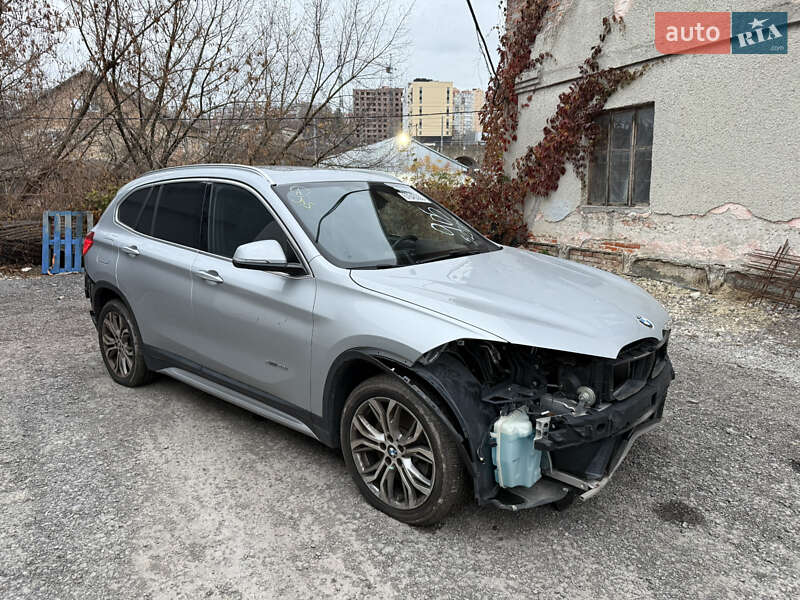 Внедорожник / Кроссовер BMW X1 2016 в Тернополе