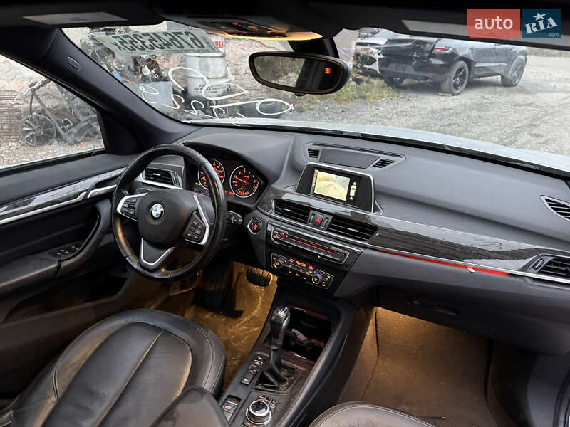 Внедорожник / Кроссовер BMW X1 2016 в Тернополе