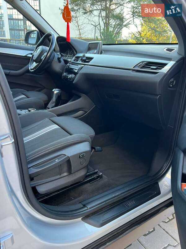 Внедорожник / Кроссовер BMW X1 2017 в Луцке фото 6 Внедорожник / Кроссовер BMW X1 2017 в Луцке