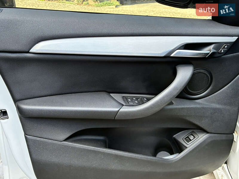 Внедорожник / Кроссовер BMW X1 2018 в Киеве