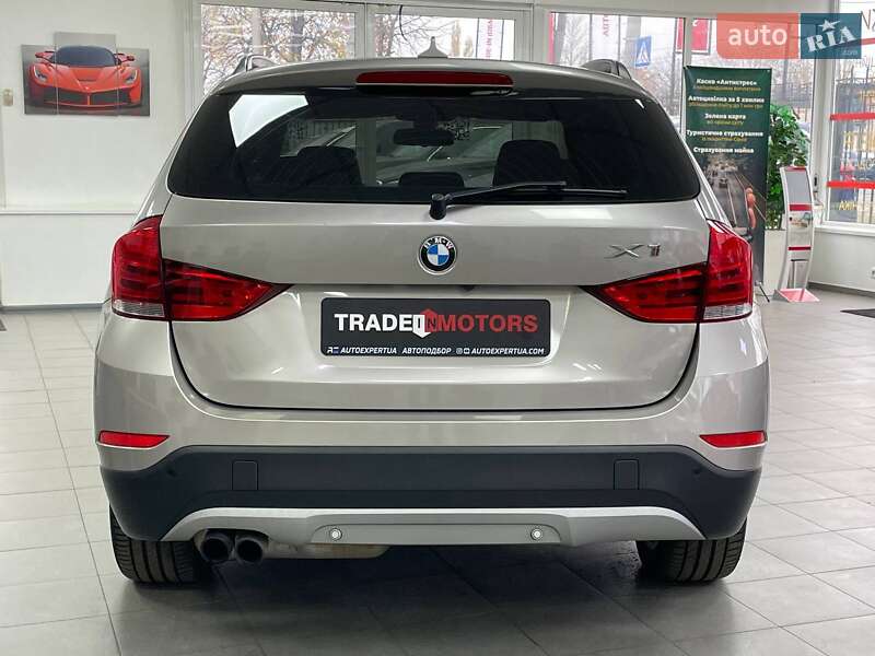 Внедорожник / Кроссовер BMW X1 2014 в Киеве