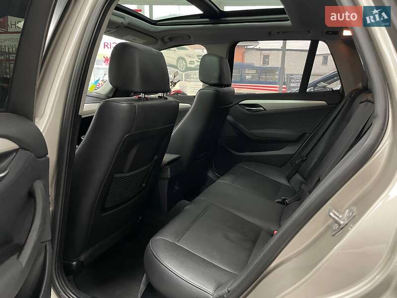 Внедорожник / Кроссовер BMW X1 2014 в Киеве