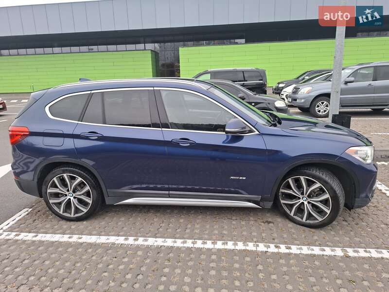 Позашляховик / Кросовер BMW X1 2016 в Києві