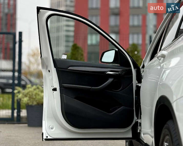 Внедорожник / Кроссовер BMW X1 2017 в Киеве фото 18 Внедорожник / Кроссовер BMW X1 2017 в Киеве