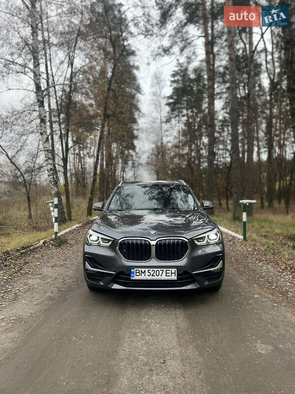 Внедорожник / Кроссовер BMW X1 2016 в Киеве