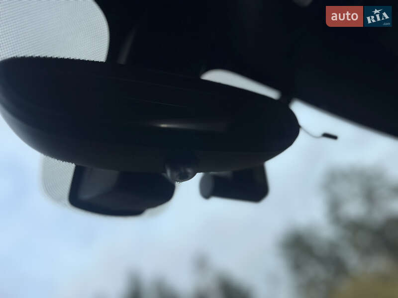 Внедорожник / Кроссовер BMW X1 2016 в Киеве