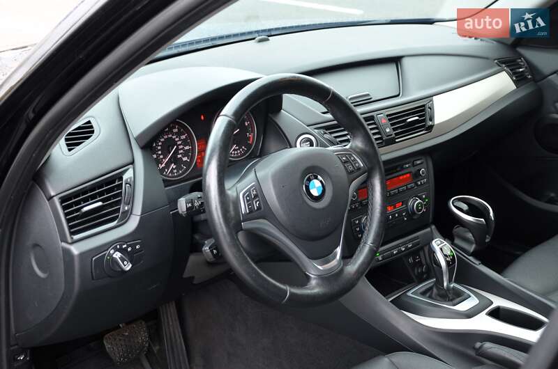 Внедорожник / Кроссовер BMW X1 2013 в Киеве