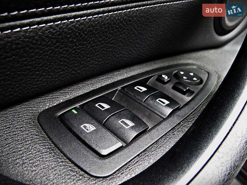 Внедорожник / Кроссовер BMW X1 2015 в Черкассах