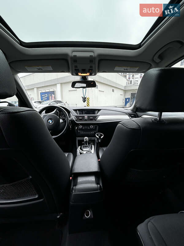 Внедорожник / Кроссовер BMW X1 2014 в Одессе