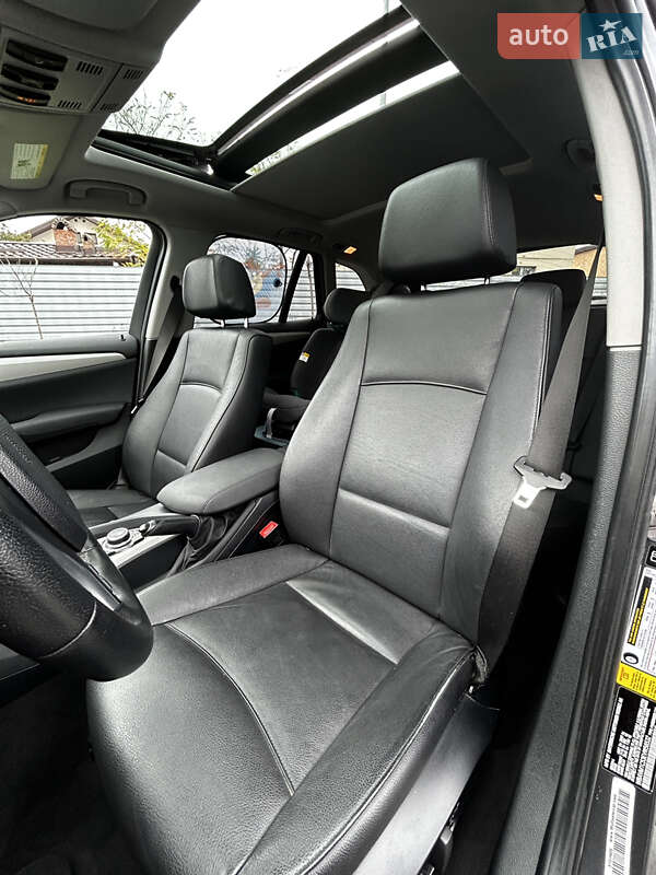 Внедорожник / Кроссовер BMW X1 2014 в Одессе