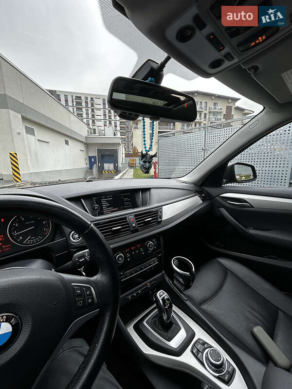 Внедорожник / Кроссовер BMW X1 2014 в Одессе