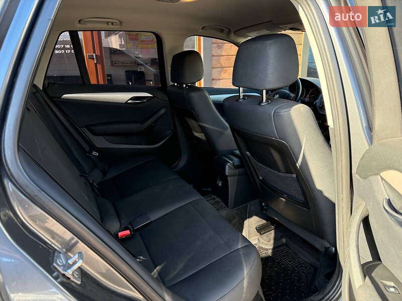 Внедорожник / Кроссовер BMW X1 2014 в Житомире