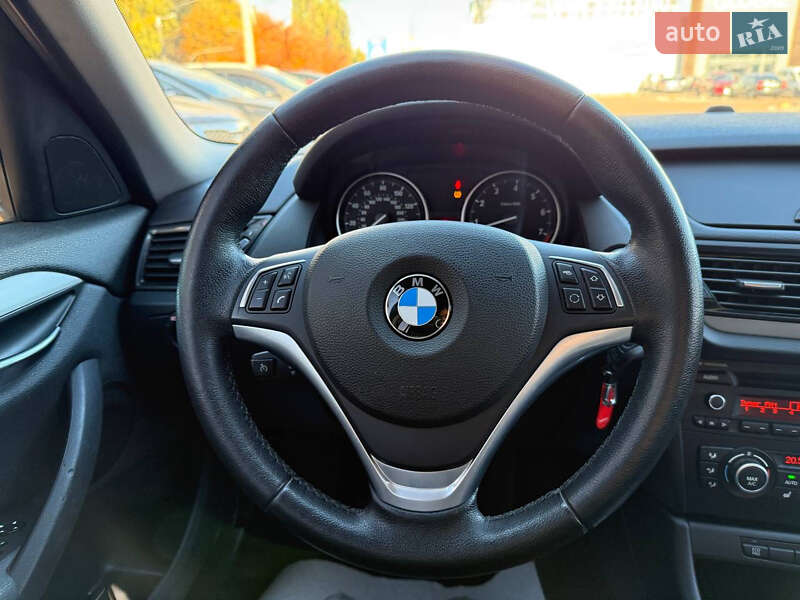 Внедорожник / Кроссовер BMW X1 2014 в Житомире