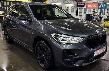 Позашляховик / Кросовер BMW X1 2020 в Чернівцях