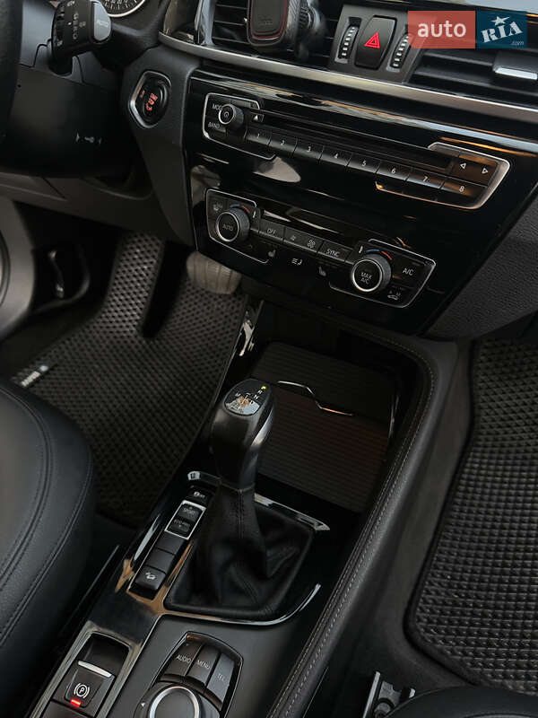 Внедорожник / Кроссовер BMW X1 2016 в Черновцах