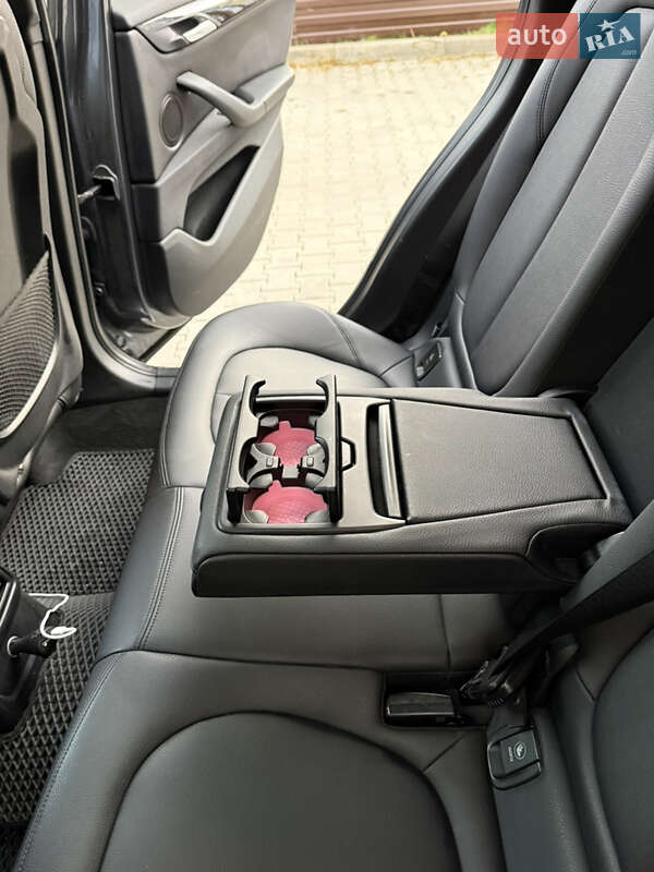 Внедорожник / Кроссовер BMW X1 2016 в Черновцах