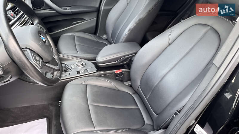 Внедорожник / Кроссовер BMW X1 2018 в Луцке