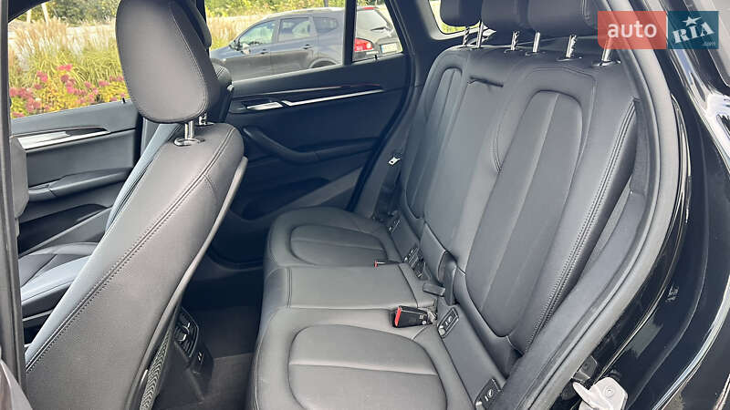 Внедорожник / Кроссовер BMW X1 2018 в Луцке