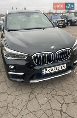 Позашляховик / Кросовер BMW X1 2016 в Рівному