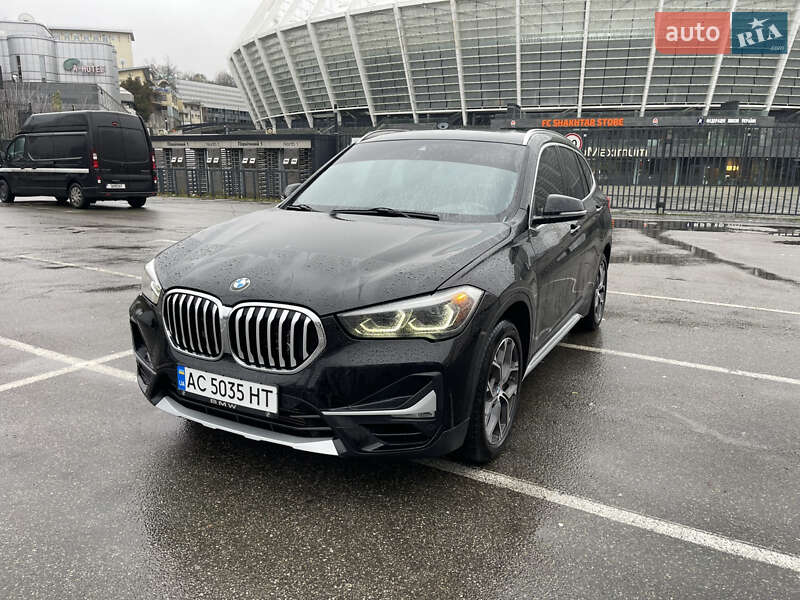Внедорожник / Кроссовер BMW X1 2019 в Киеве