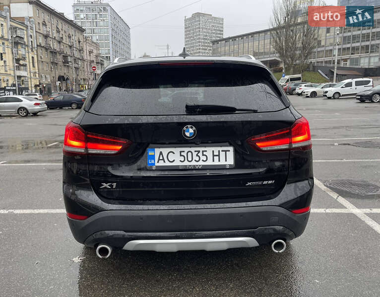 Внедорожник / Кроссовер BMW X1 2019 в Киеве