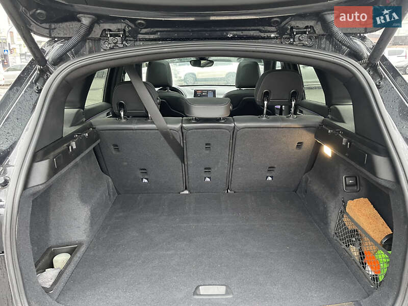 Внедорожник / Кроссовер BMW X1 2019 в Киеве