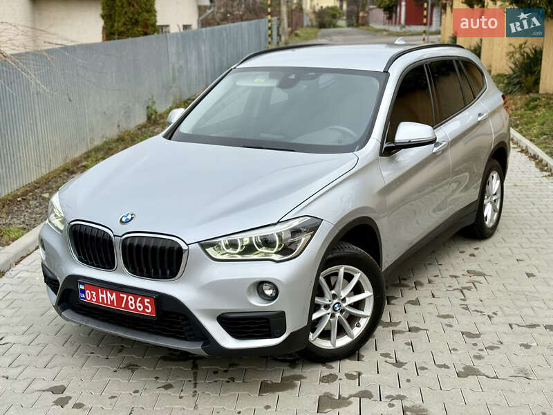Внедорожник / Кроссовер BMW X1 2018 в Ужгороде