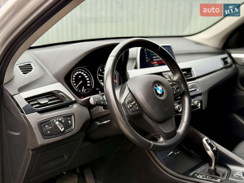 Внедорожник / Кроссовер BMW X1 2018 в Ужгороде