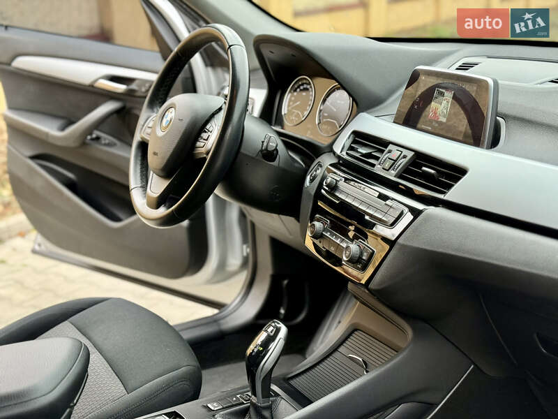 Внедорожник / Кроссовер BMW X1 2018 в Ужгороде